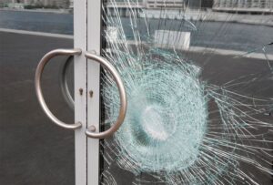 Emergency glass replacement Barrie